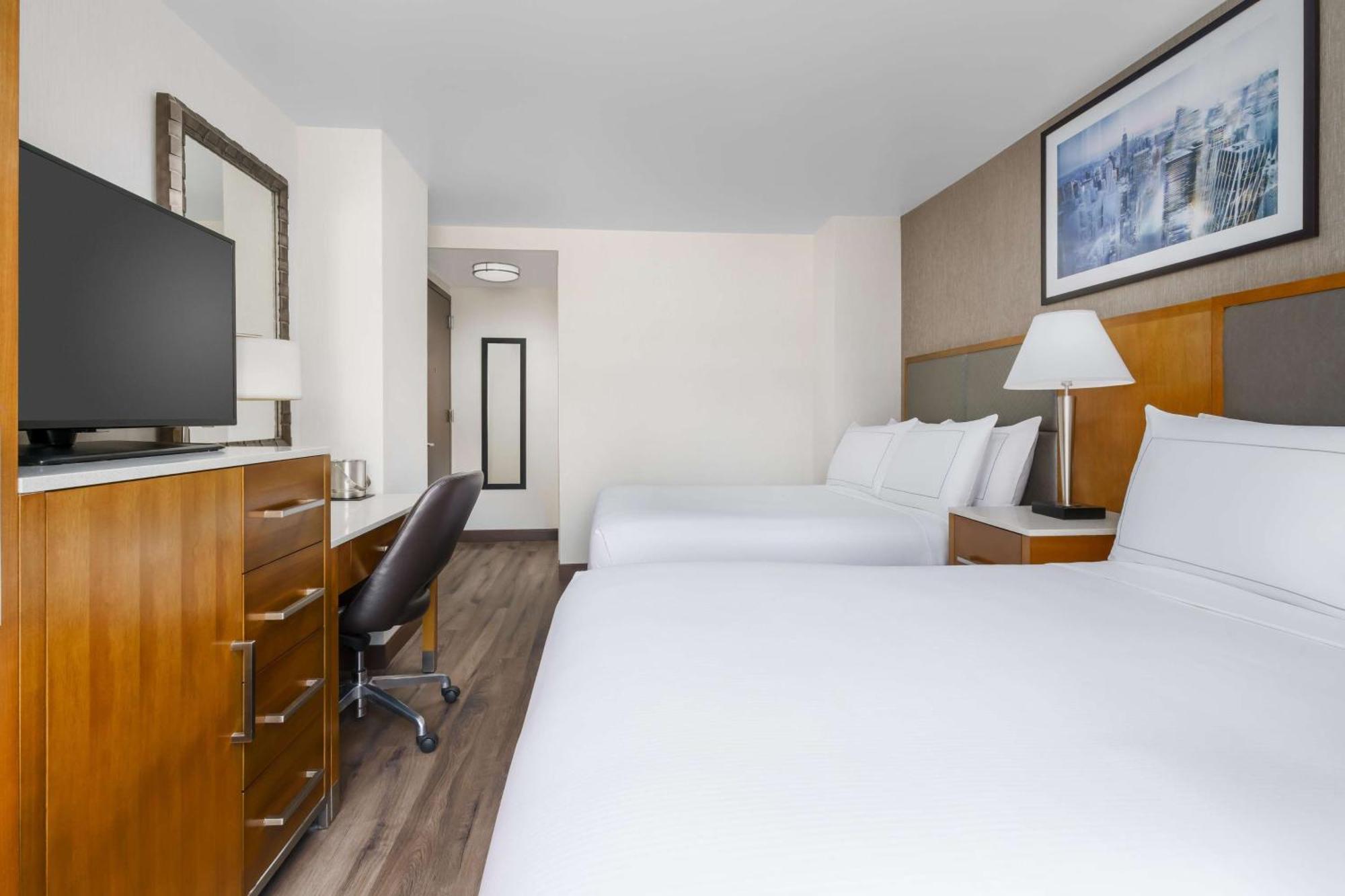 Doubletree By Hilton Hotel New York City - Chelsea מראה חיצוני תמונה