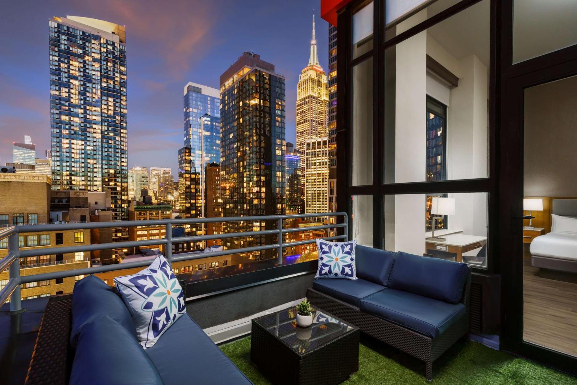 Doubletree By Hilton Hotel New York City - Chelsea מראה חיצוני תמונה